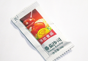 廣科機(jī)械液體包裝機(jī)有什么特點(diǎn)，醬料包裝機(jī)有什么用